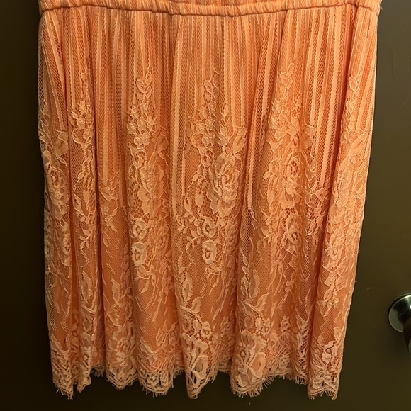 Bright orange/pink lace dress - Picture 4 of 8
